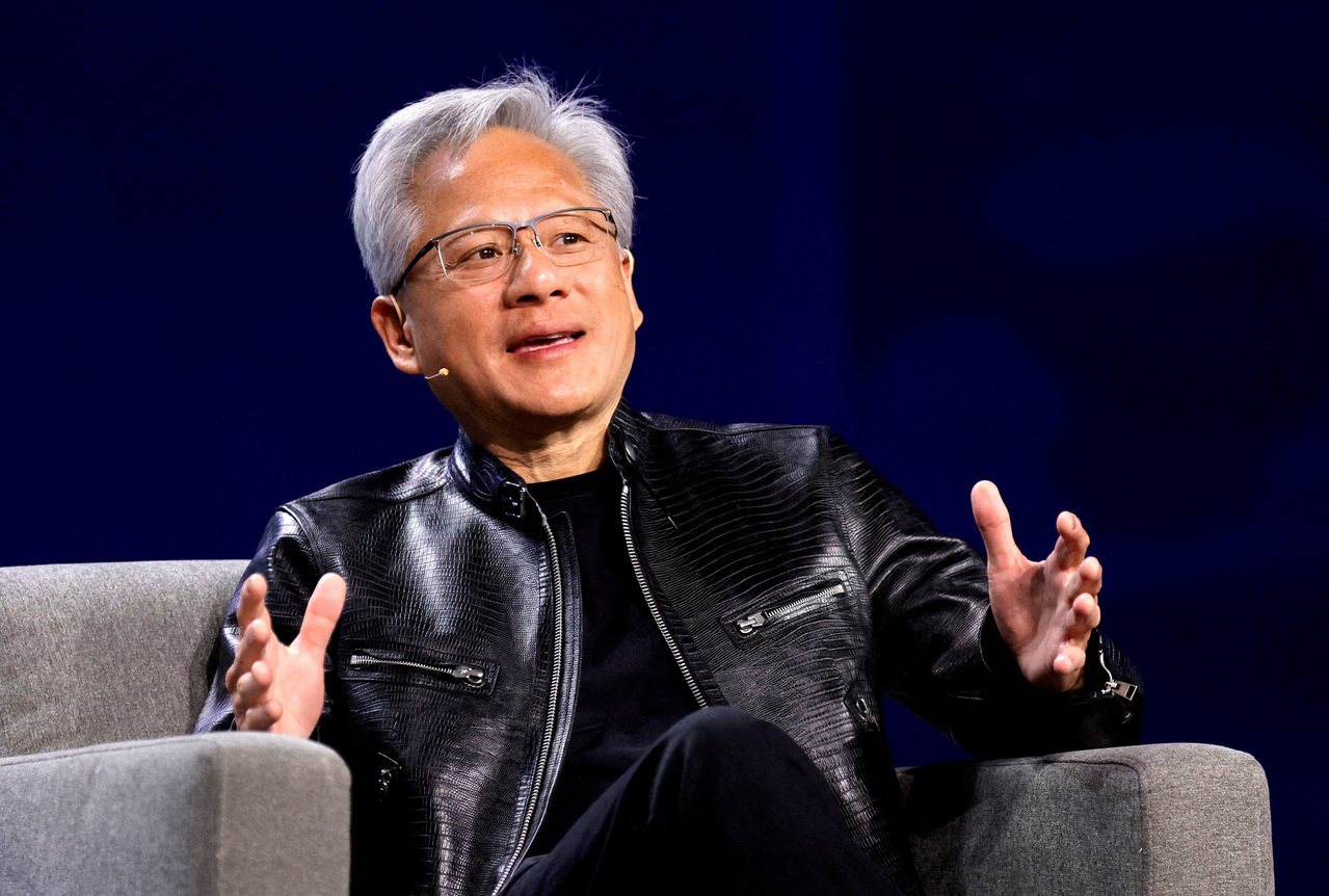 Huang Renxun, CEO de NVIDIA, declaró que el mercado ha sobrestimado la amenaza que la IA representa para las empresas de software. (Reuters)